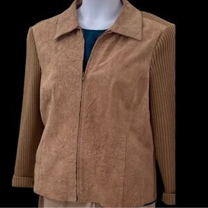 🍁Perfect For Fall🍁
Coldwater Creek | PXL Leather And Knit Zip Up Shacket. GUC